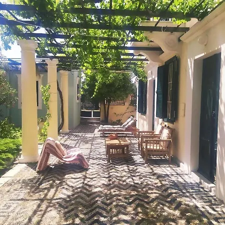 Traditional Summer House بيت للعطل