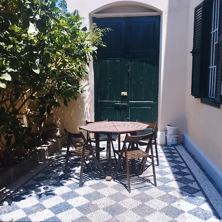 Traditional Summer House بيت للعطل إياليسوس