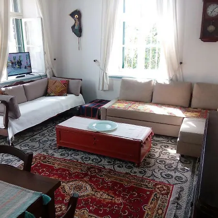 بيت للعطل Traditional Summer House